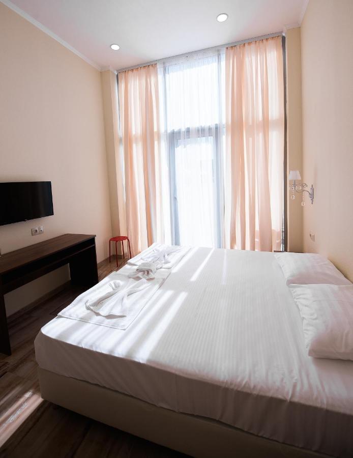 Evropa Hotel Gagra Exterior foto